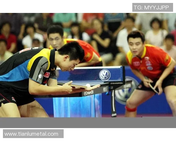 深圳乒乓球队战术解析:如何在比赛中提升团队协作与个人技术 深圳乒乓球队战术解析:如何在比赛中提升团队协作与个人技术