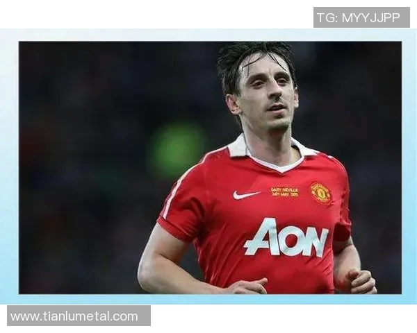 九号足球明星的传奇故事与成就解析 九号足球明星的传奇故事与成就解析