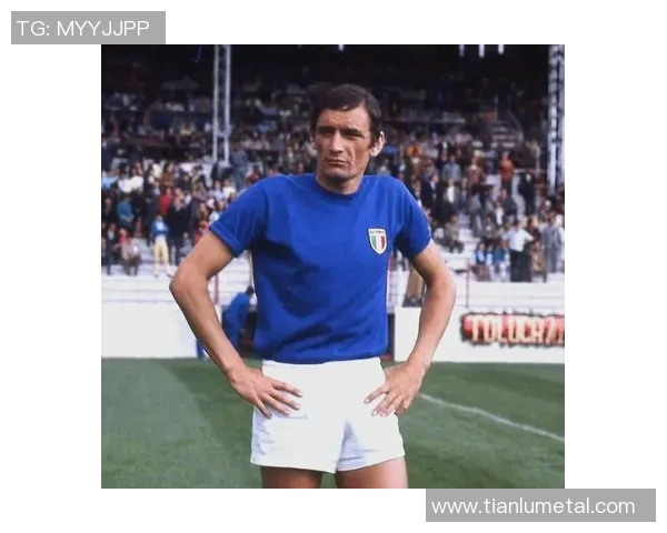 当时足球的辉煌岁月与传奇人物的精彩故事回顾